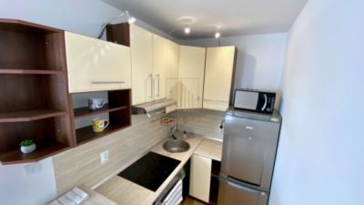 Pekný 2-izbový kompletne zariadený byt, Nové Mesto nad Váhom 