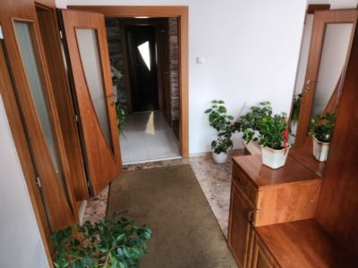 Rodinný dom so záhradou a garážou, kompletná rekonštrukcia,  Podolie - 7