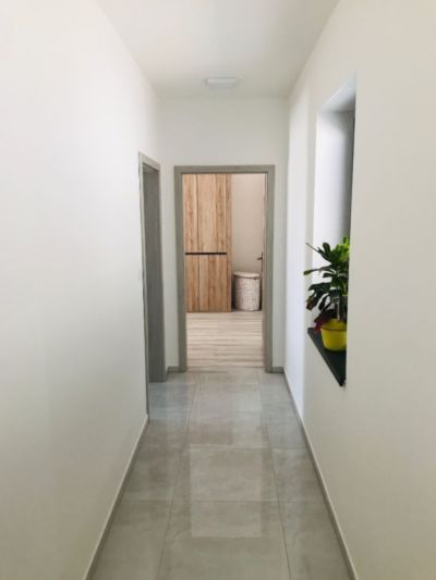Moderná zariadená novostavba rod. domu s pozemkom, Nové Mesto nad Váhom - 6