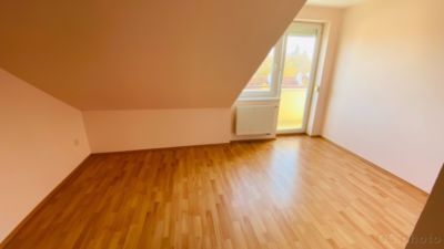 Priestraný 3-izbový tehlový byt s balkónom, terasou a s možnosťou garáže pri mestskom parku, Piešťany - 14
