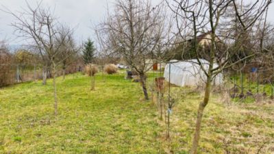 Na predaj stavebný pozemok 1.500 m2 v okrajovej časti mesta, Nové Mesto nad Váhom - 1