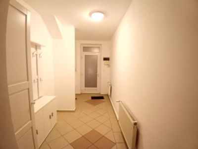 Prenájom priestranný 3-izbový byt + terasa, kúsok od centra, Piešťany - 12