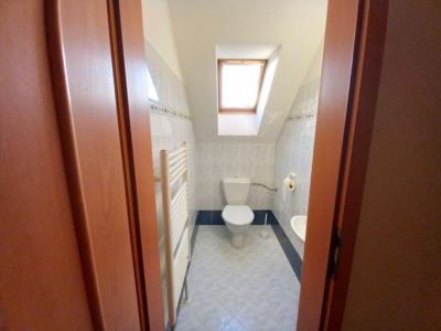 Prenájom krásny, výnimočný 4-izbový byt + balkón v peknom prostredí, kúsok od centra Piešťan - 9