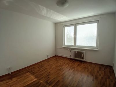 Prenájom pekný novo-zrekonštruovaný 2-izbový byt + balkón, v krásnom prostredí Piešťan - 6