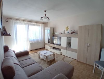 Predaj veľmi pekný, priestranný 3-izbový byt, 81m2 + balkón, Nové Mesto nad Váhom - 3