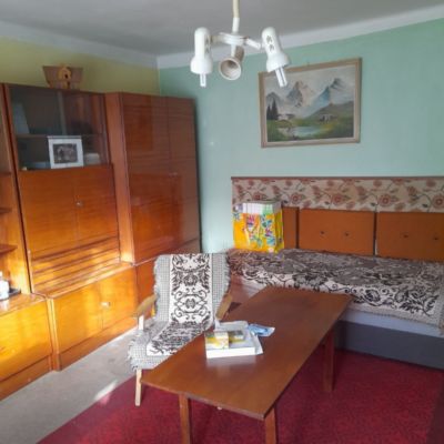 Rodinný dom vo vyhľadávanej lokalite so záhradou a garážou, Brezno - 18