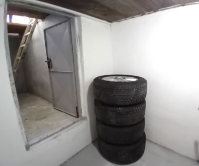 Predaj murovaná garáž s elektrinou, montážna jamou+skladový priestor, v žiadanej lokalite, Nové Mesto nad Váhom - 1