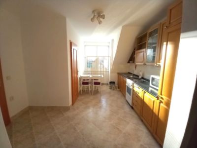 Prenájom výnimočný 4-izbový byt + parkovacie miesto + balkón, v peknom prostredí, kúsok od centra Piešťan