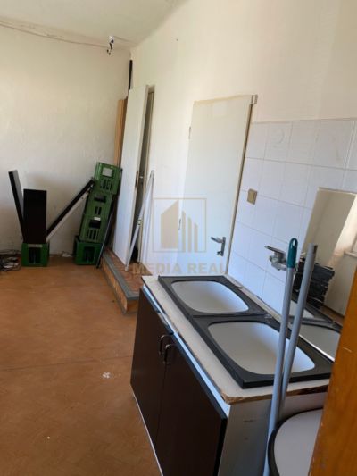 Na prenájom komerčné, prevádzkové priestory v centre, Nové Mesto nad Váhom