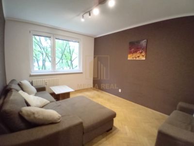 Pekný čiastočne prerobený 2-izbový byt vo výbornej lokalite, Piešťany 