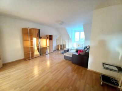 Prenájom krásny, výnimočný 4-izbový byt+balkón v peknom prostredí, Piešťany