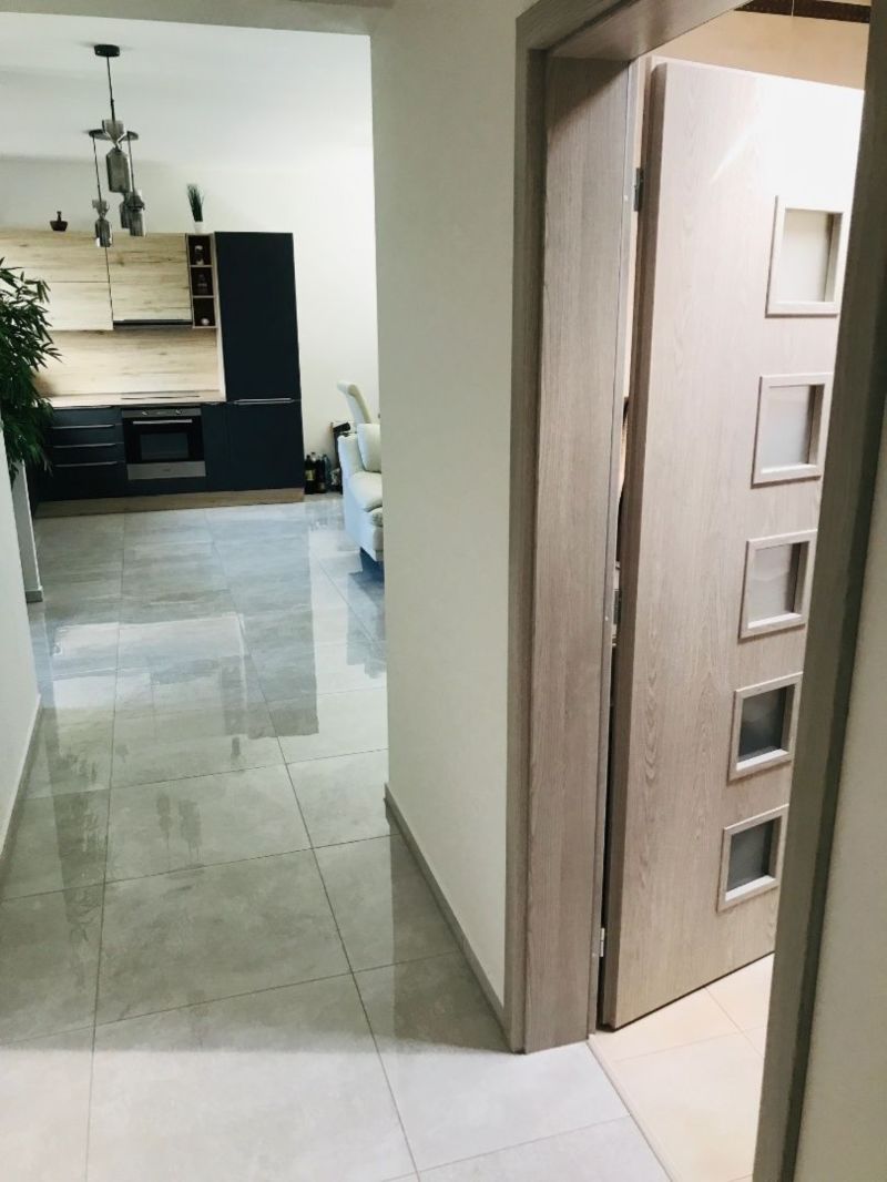 Moderná zariadená novostavba rod. domu s pozemkom, Nové Mesto nad Váhom - 10