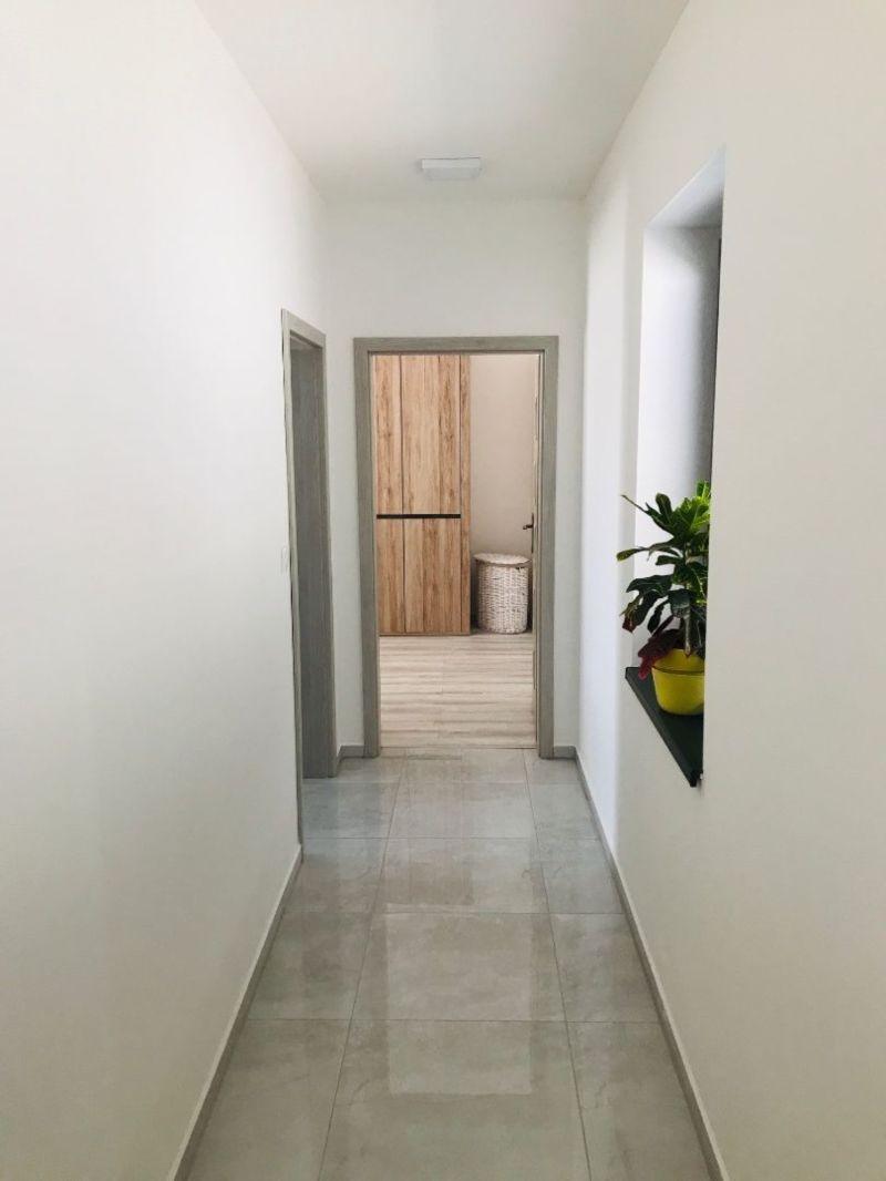 Moderná zariadená novostavba rod. domu s pozemkom, Nové Mesto nad Váhom - 6