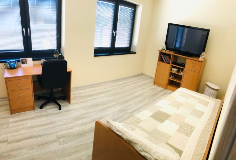 Moderná zariadená novostavba rod. domu s pozemkom, Nové Mesto nad Váhom - 9