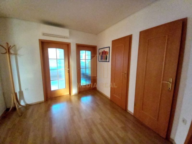 Prenájom krásny, výnimočný 4-izbový byt+balkón v peknom prostredí, Piešťany - 11