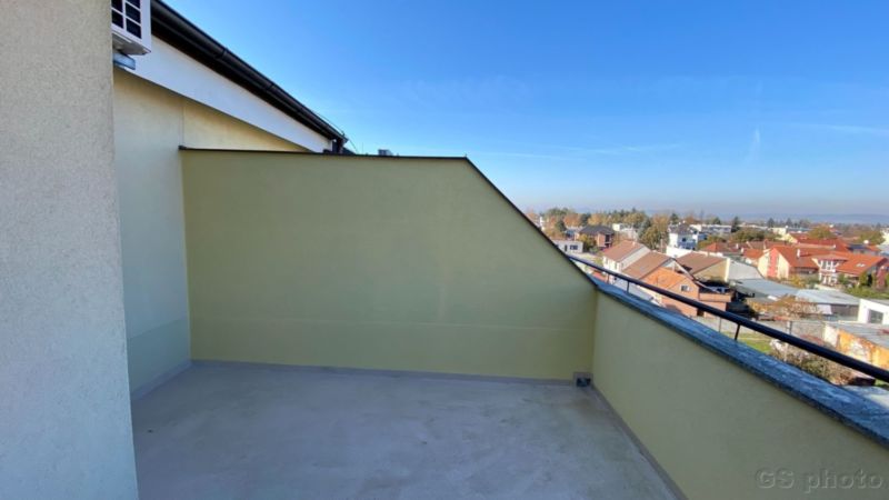 Priestraný 3-izbový tehlový byt s balkónom, terasou a s možnosťou garáže pri mestskom parku, Piešťany - 5