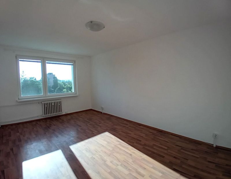 Prenájom pekný novo-zrekonštruovaný 2-izbový byt + balkón, v krásnom prostredí Piešťan - 3