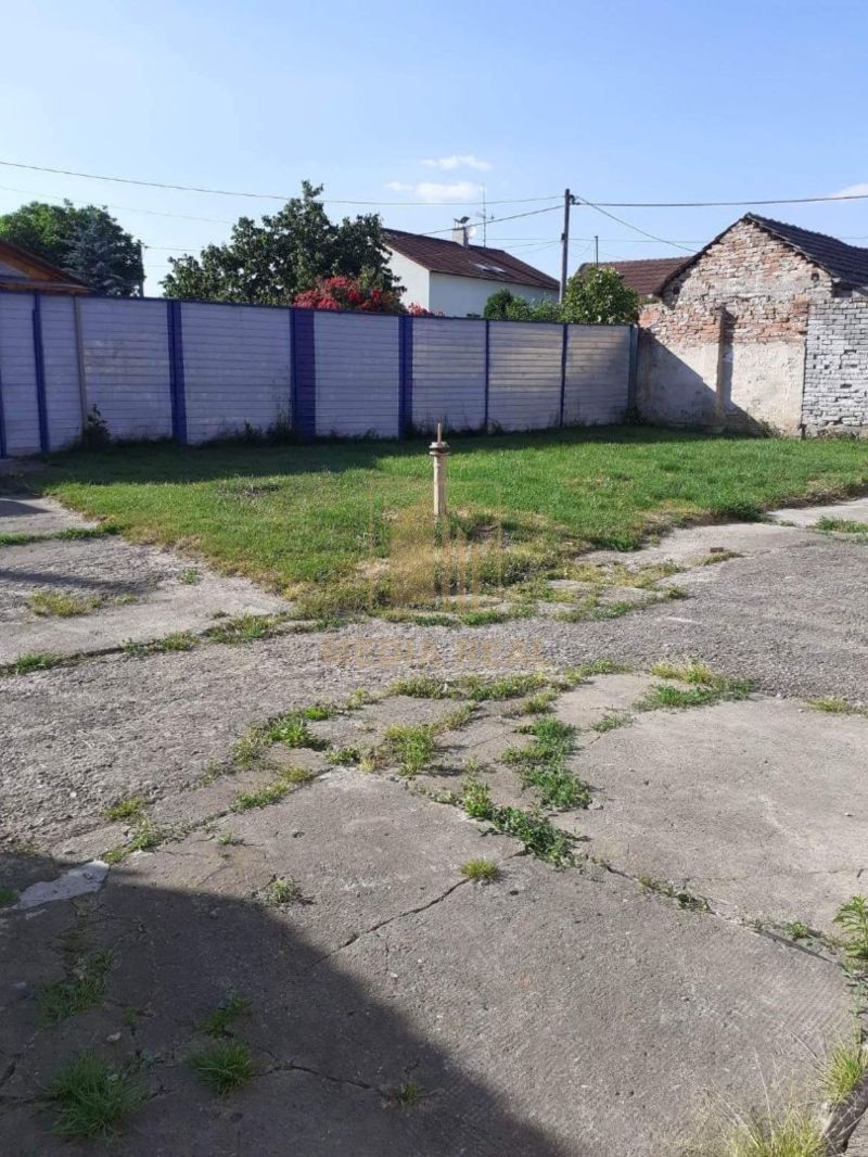 Starý rodinný dom s pozemkom, Nové Mesto nad Váhom - 3