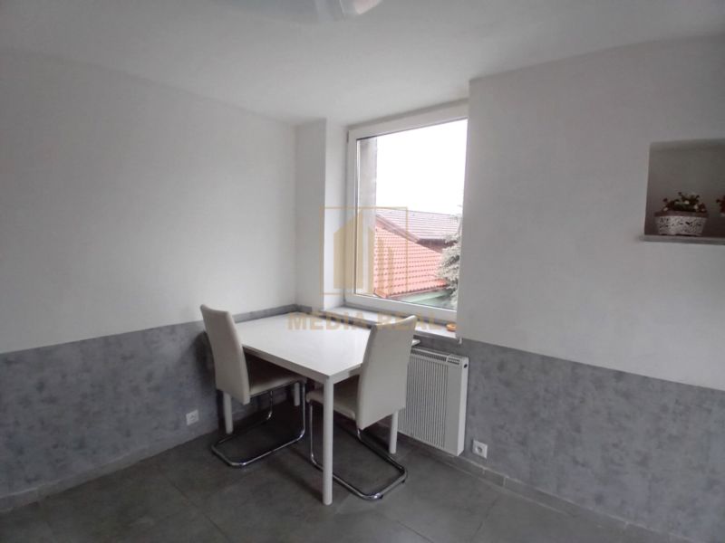 Exkluzívne! Predaj priestranný rodinný dom s pozemkom + terasa, Piešťany - 2