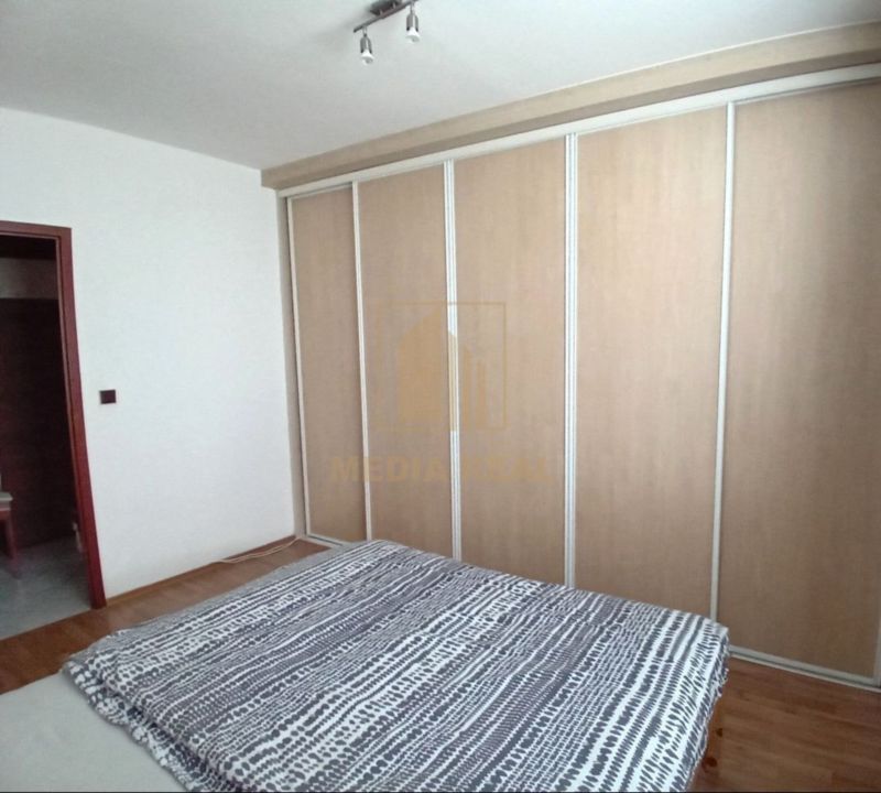 Prenájom krásny, priestranný 3-izbový byt + balkón, v peknom prostredí, Piešťany - 5