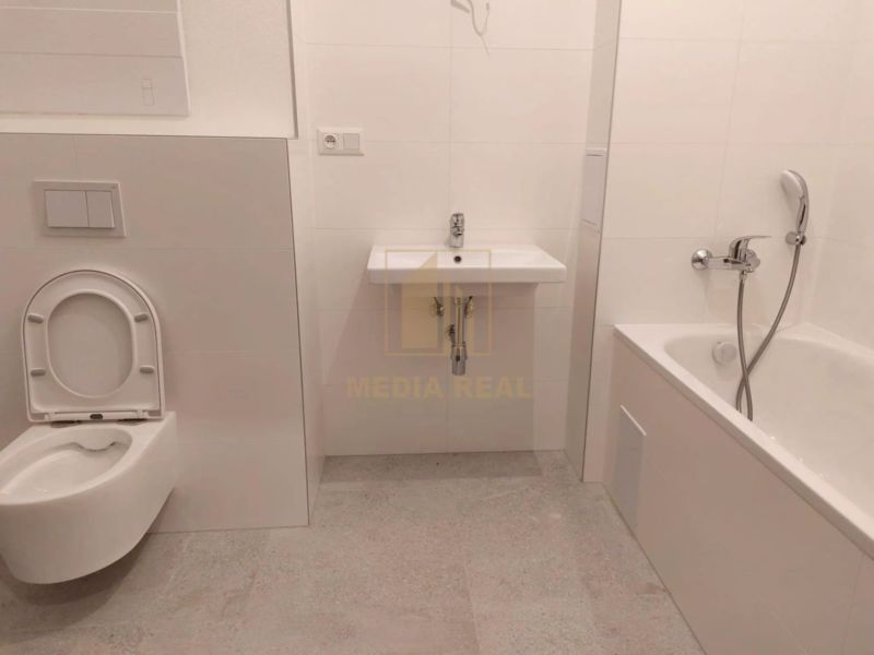 Prenájom krásny, nadštandardný 2-izbový byt+balkón, v žiadanej lokalite, Nové Mesto nad Váhom - 5