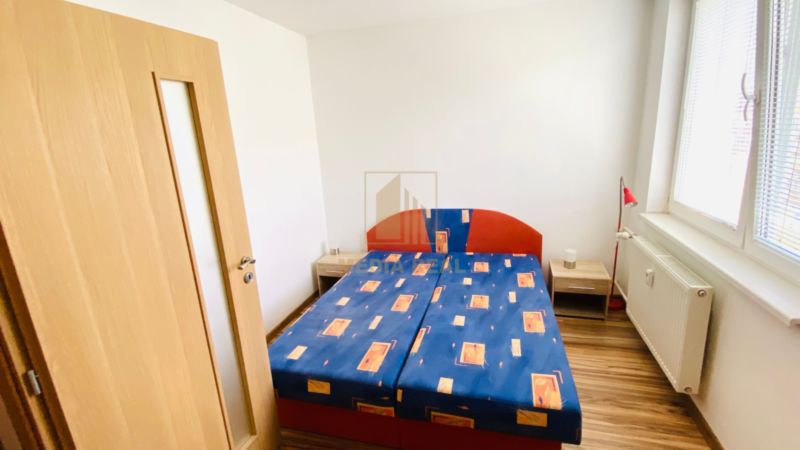 Pekný 3 izbový byt s balkónom v centre, Stará Turá - 8