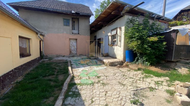 Vidiecky rodinný dom v obci Cetuna pod Javorinou, Bzince   - 8