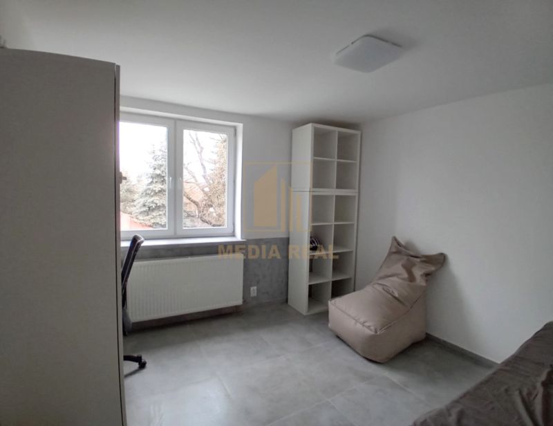 Exkluzívne! Predaj priestranný rodinný dom s pozemkom + terasa, Piešťany - 5