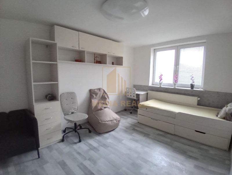 Exkluzívne! Predaj priestranný rodinný dom s pozemkom + terasa, Piešťany - 4