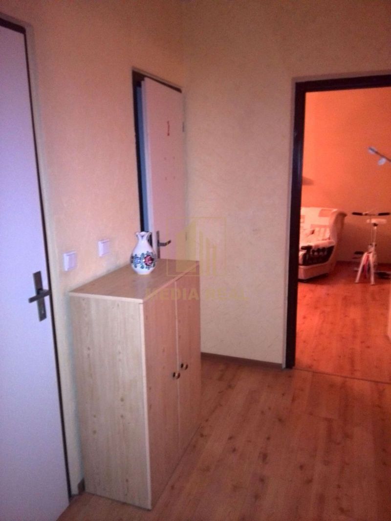 Pekný 3-izbový zariadený byt s balkónom, Nové Mesto nad Váhom - 9