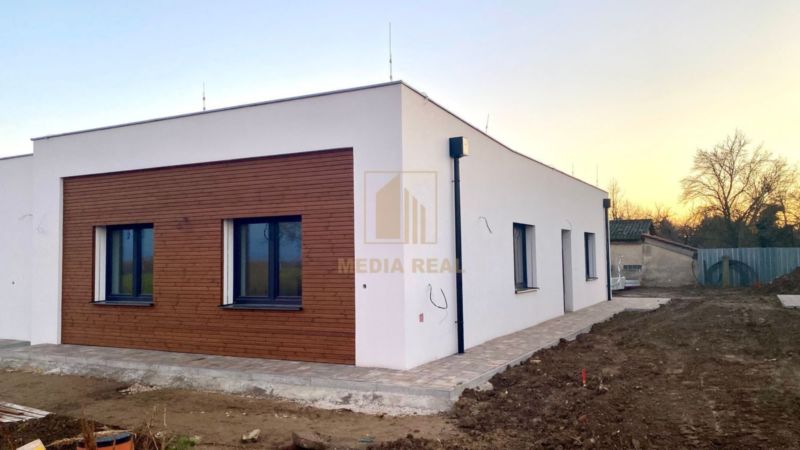 Novostavba rodinného domu so záhradou,  Častkovce - 4