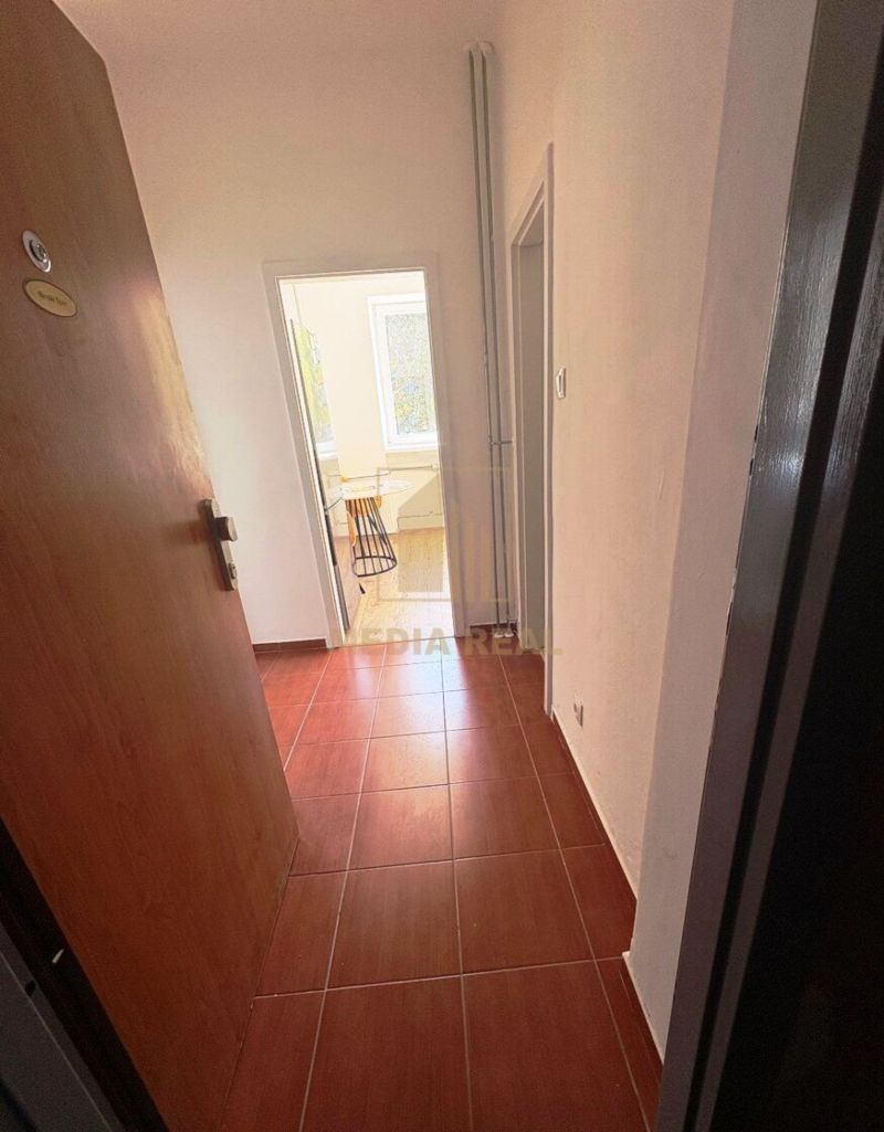 Prerobený 1 izbový byt, 35 m2 Nové Mesto nad Váhom  - 6