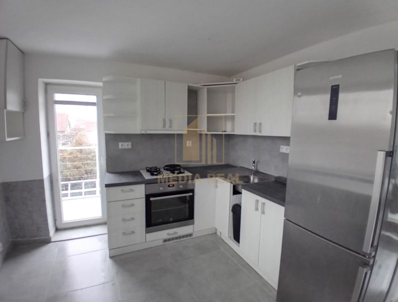 Exkluzívne! Predaj priestranný rodinný dom s pozemkom + terasa, Piešťany - 1