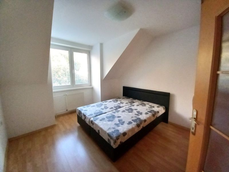 Prenájom výnimočný 4-izbový byt + parkovacie miesto + balkón, v peknom prostredí, kúsok od centra Piešťan - 4