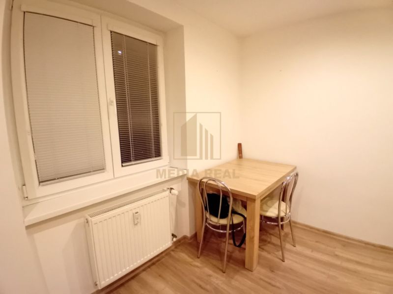 Prenájom pekný, šikovný 1-izbový byt + balkón, v peknom prostredí, Nové Mesto nad Váhom - 2