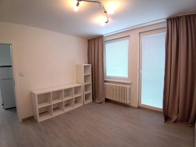 Prenájom krásny, nadštandardný 1-izbový byt + balkón, v peknom prostredí, Nové Mesto nad Váhom - 5