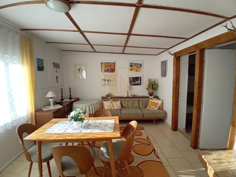 Predaj pozemok + murovaná záhradná chatka s terasou, možnosť výstavby RD, v tesnej blízkosti Piešťan, Banka - 3