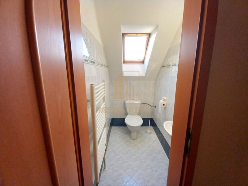 Prenájom výnimočný 4-izbový byt + parkovacie miesto + balkón, v peknom prostredí, kúsok od centra Piešťan - 7