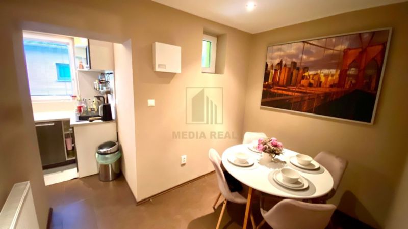 Zrekonštruovaný, zariadený rodinný dom 3+1 v obci Čachtice - 3