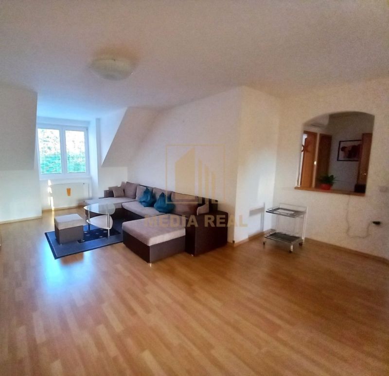 Prenájom výnimočný 4-izbový byt + parkovacie miesto + balkón, v peknom prostredí, kúsok od centra Piešťan - 9