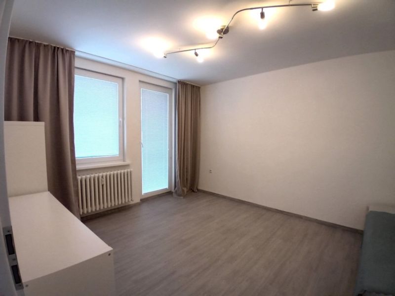 Prenájom krásny, nadštandardný 1-izbový byt + balkón, v peknom prostredí, Nové Mesto nad Váhom - 4