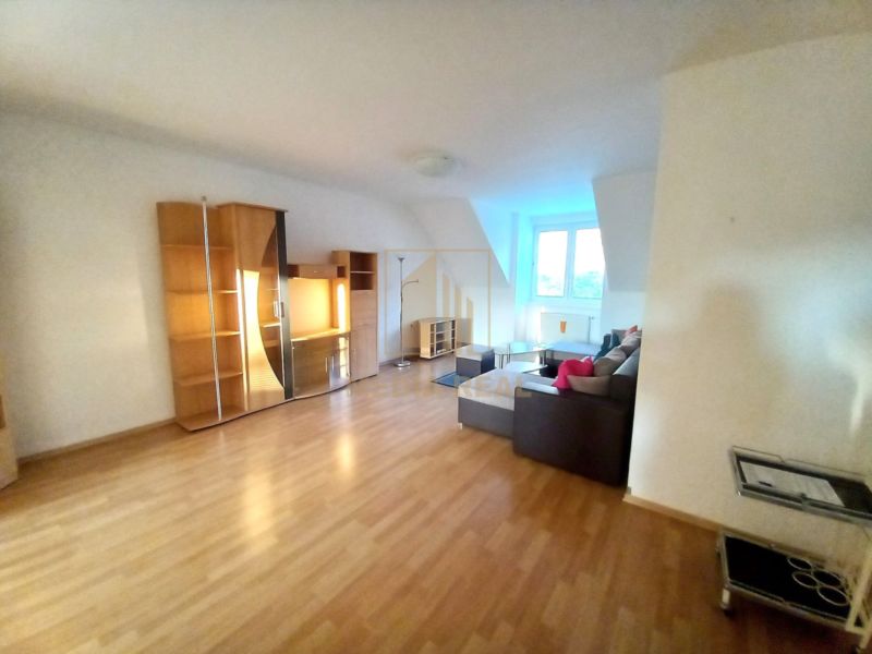 Prenájom krásny, výnimočný 4-izbový byt+balkón v peknom prostredí, Piešťany - 1