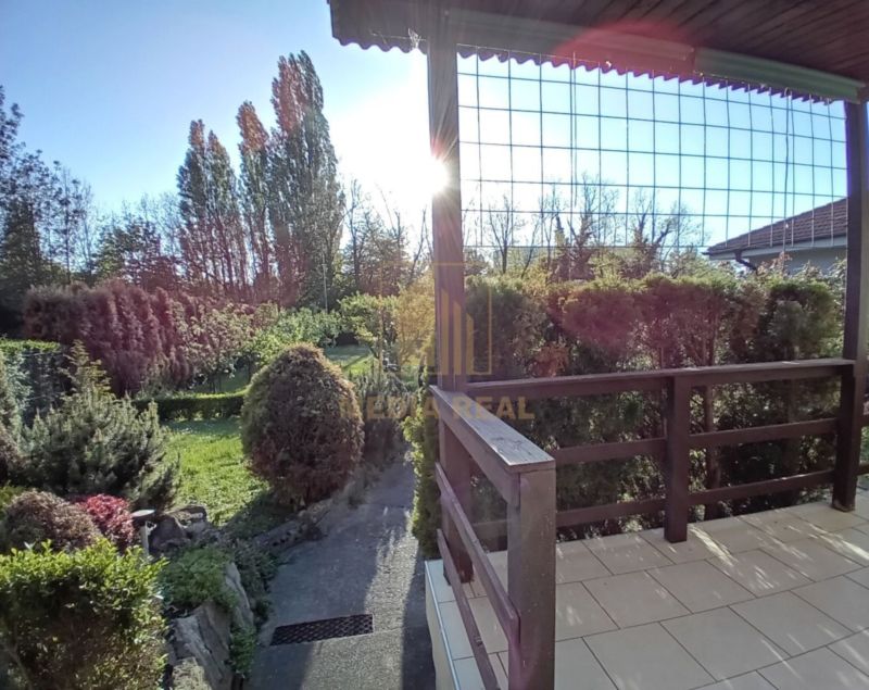 Predaj pozemok + murovaná záhradná chatka s terasou, možnosť výstavby RD, v tesnej blízkosti Piešťan, Banka - 2