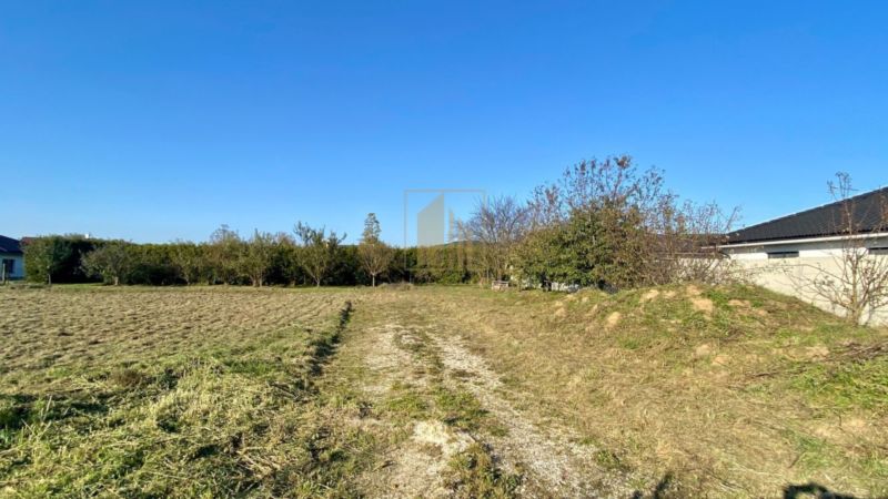 Pozemok pre rodinné domy, Rakoľuby-Kočovce - 1