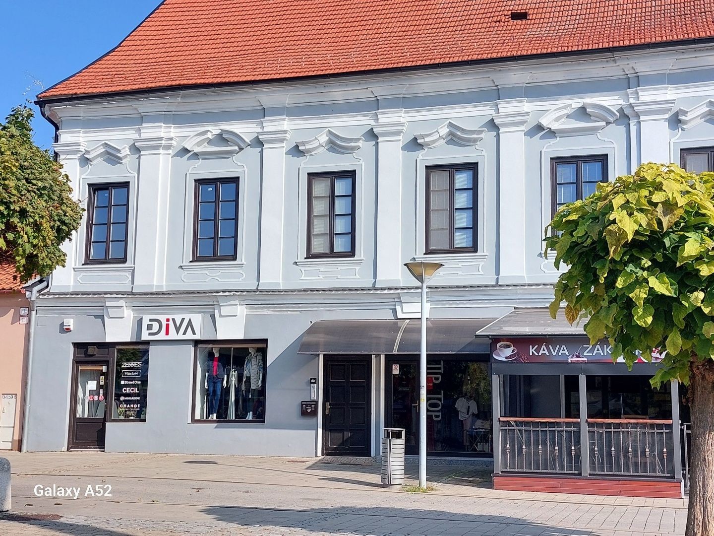 Predaj budovy na Námestí Slobody v Novom Meste nad Váhom