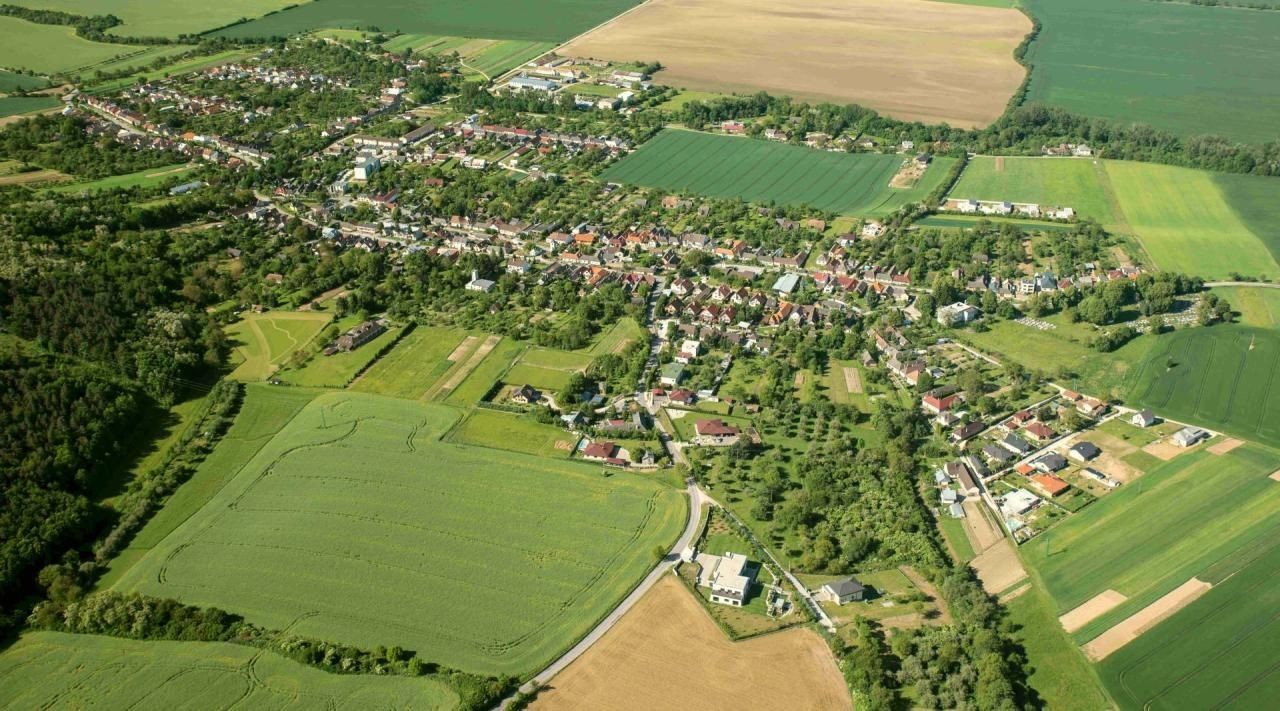 Pozemok o výmere cca. 3.000 m2 obklopený krásnou prírodou v obci Dolné Srnie