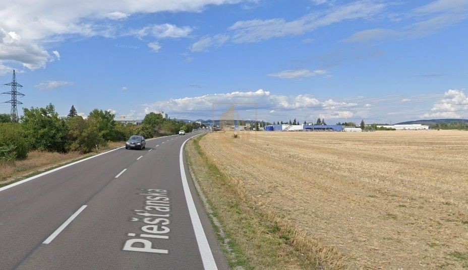 Investícia do pozemku, orná pôda 1,5 ha  Nové Mesto nad Váhom