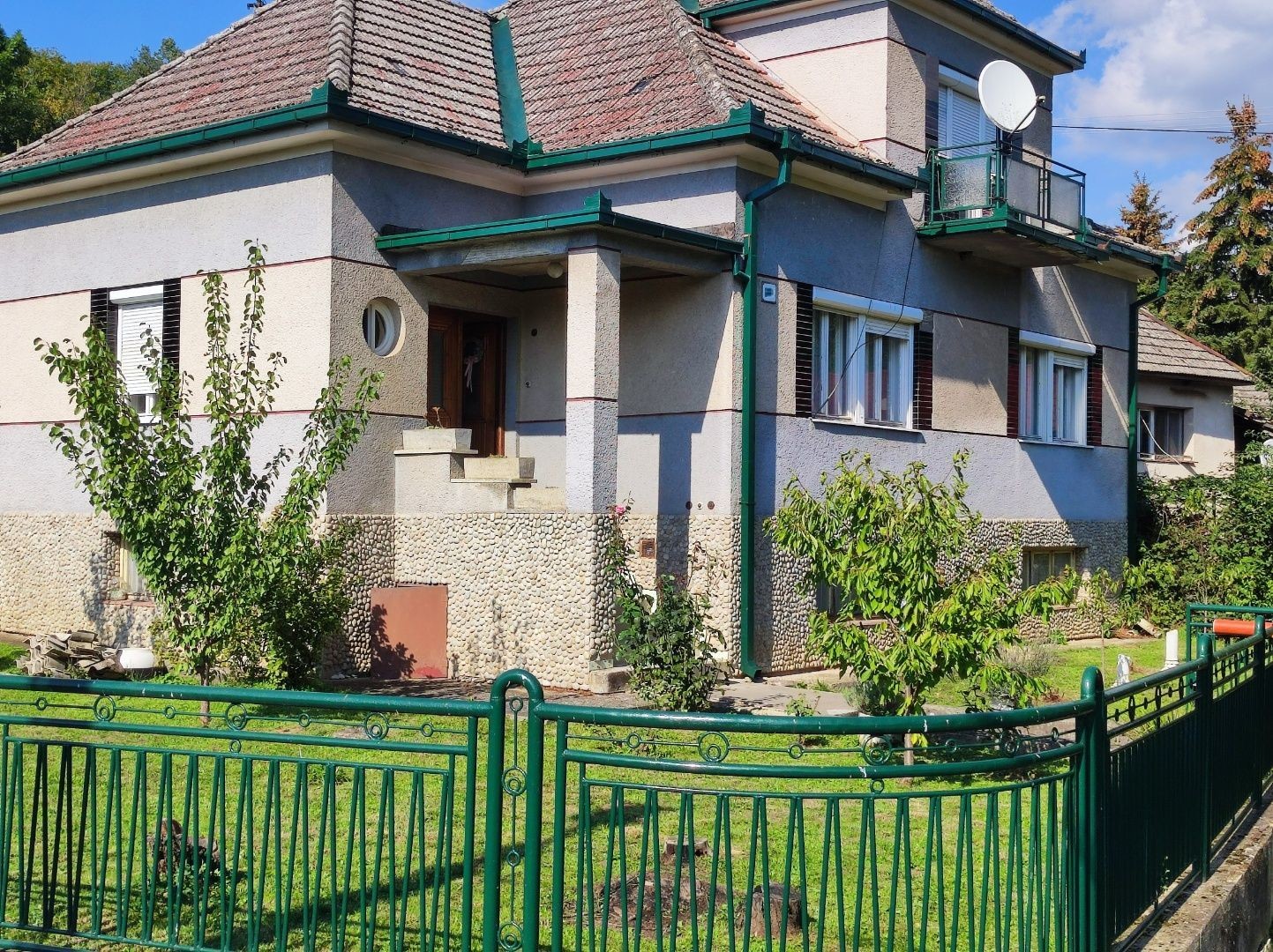 Rodinný dom s garážou a záhradou, Lúka