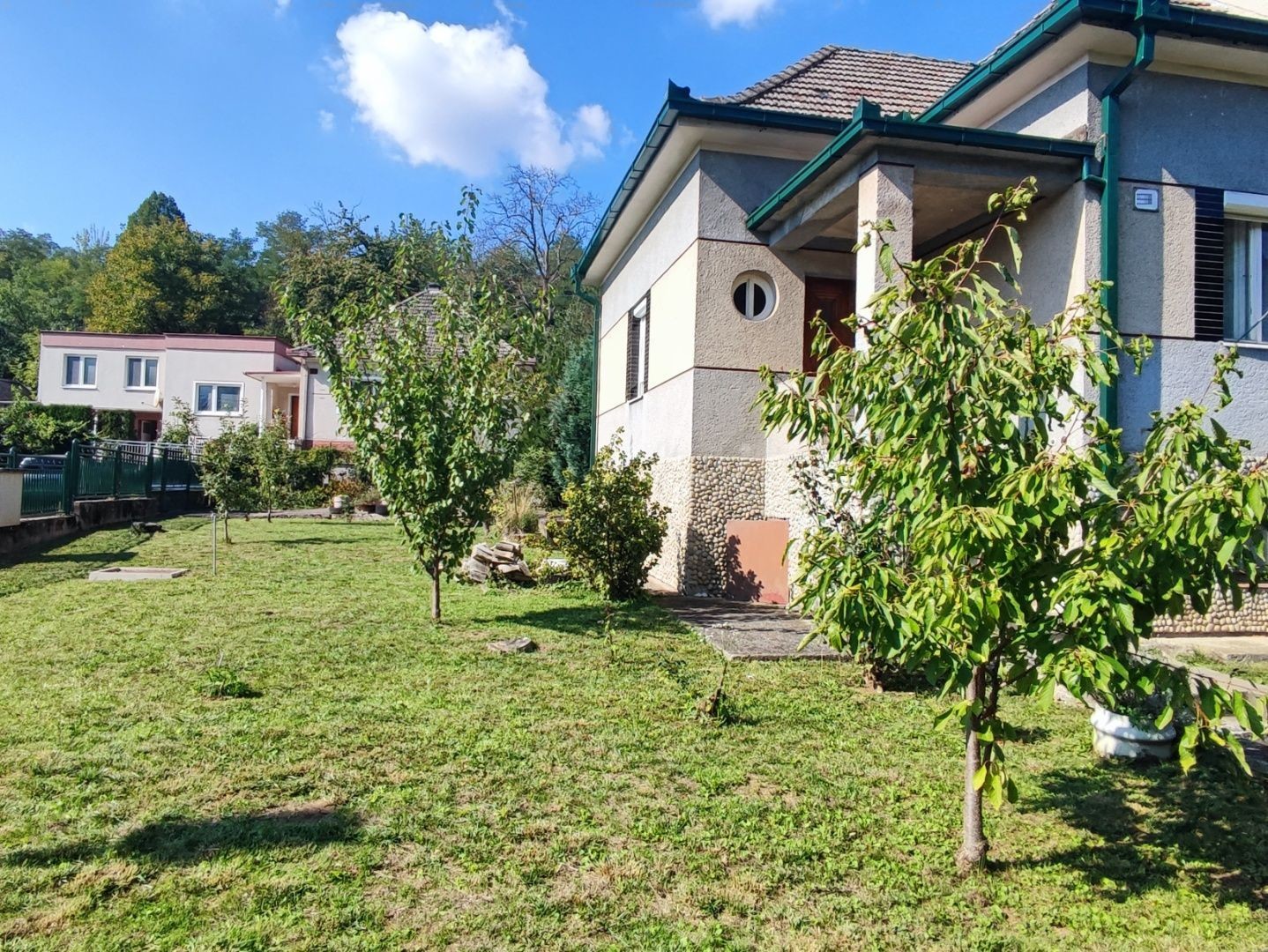 Rodinný dom s garážou a záhradou, Lúka